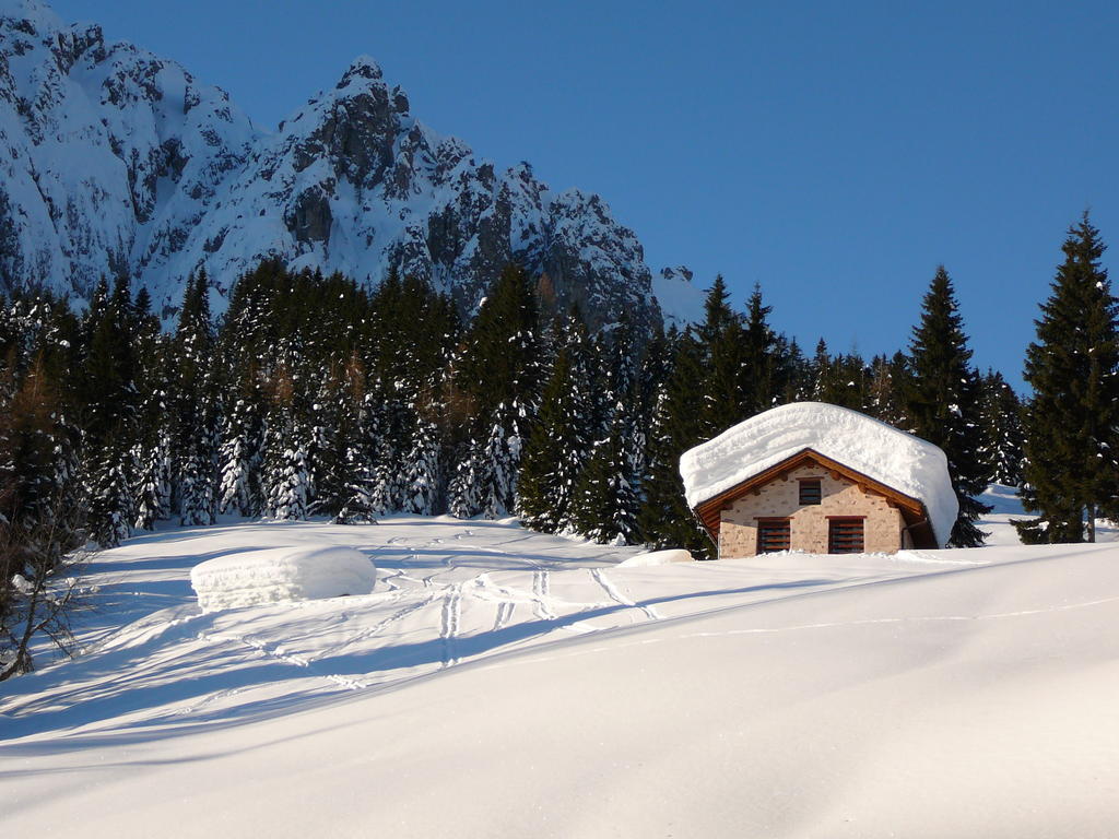 Hotel Chalet Giasenei Sagron Mis Luaran gambar