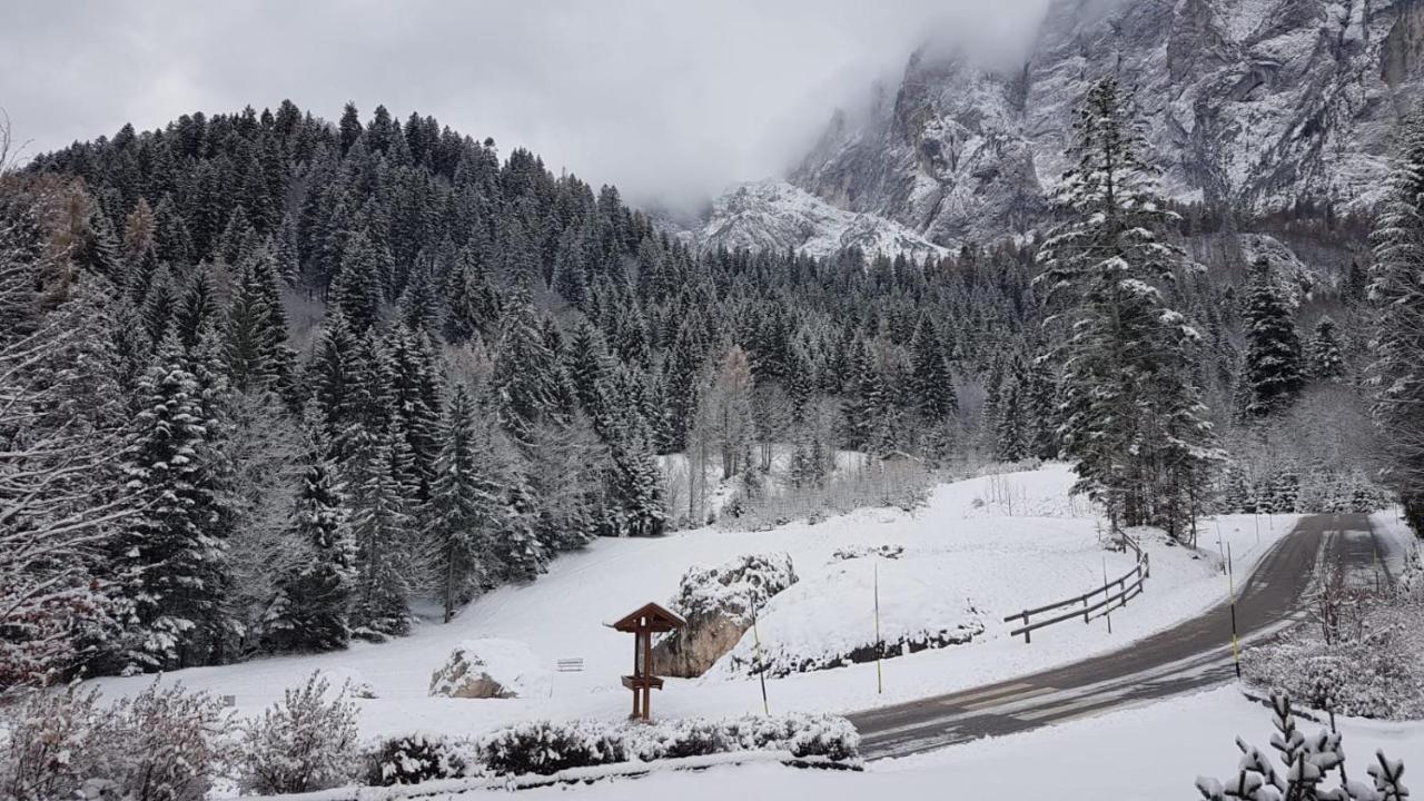 Hotel Chalet Giasenei Sagron Mis Luaran gambar